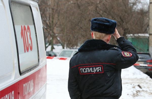 <br />
Водители грузовых такси устроили драку со стрельбой в торговом центре в Москве<br />
