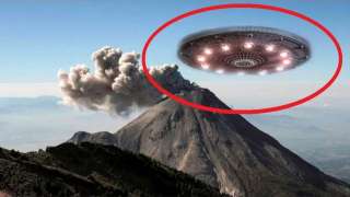В Японии гигантский НЛО появился над вулканом Фудзи, попал на видео и ошеломил интернет