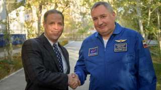 Рогозин и глава NASA обсудили предстоящий запуск "Союза" и новую лунную программу